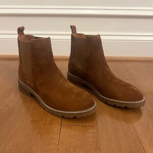 Steve Madden Thrya Suede Bootie, size 9